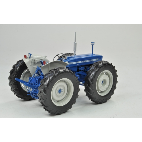 64 - Universal Hobbies 1/16 County 754 Tractor. Special Limited Edition. Has been on display but appears ... 