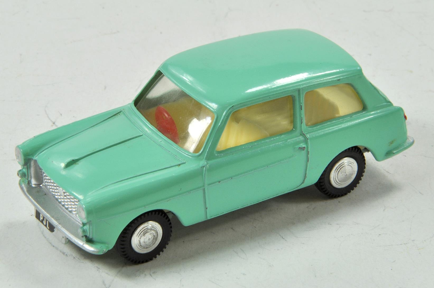 Tri-ang Spot-on No. 154 Austin A40 Farina Saloon. Mint green body