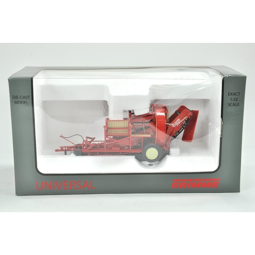 211 - Universal Hobbies 1/32 Farm issue comprising Grimme Universal Vintage Potato Harvester. Excellent, s... 