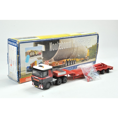 72 - Zon / Lion Car 1/50 diecast truck issue comprising Nooteboom Mammoet Low Loader Combination Set. Gen... 