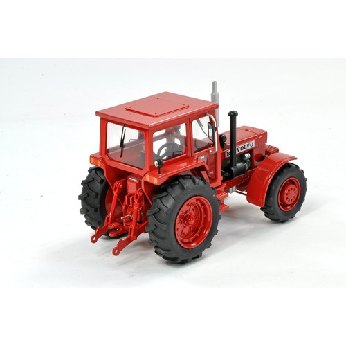 100 - Autodrome 1/32 LCN 2004 Club Model comprising Volvo BM 814 Tractor 4WD. Excellent with no obvious si... 