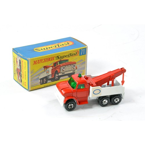 2677 - Matchbox Superfast No. 71a Heavy Wreck Truck. Red cab & jib with red plastic hook, dark green window... 