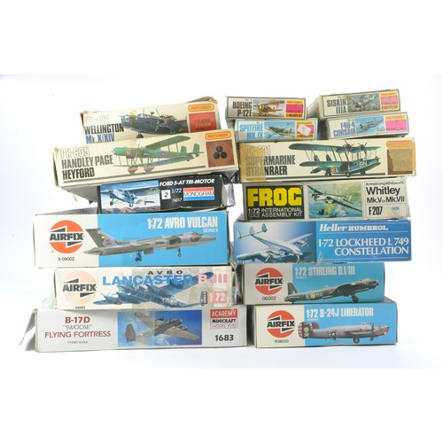 1004 - Fifteen Plastic Model Kits, mostly larger aircraft inc Vulcan from various makers including Airfix, ... 