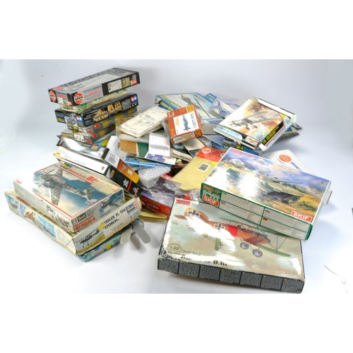 1023 - Plastic Model Kits comprising large assortment of issues, mostly either looking incomplete or with b... 