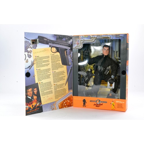 1251 - Action Man (Hasbro) comprising James Bond 007 Goldeneye Limited Edition. Excellent, Unopened.