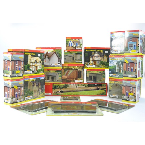 1485 - Hornby Model Railway comprising Twenty Three Skaledale Buildings and Scenic Accessory Packs. All Exc... 