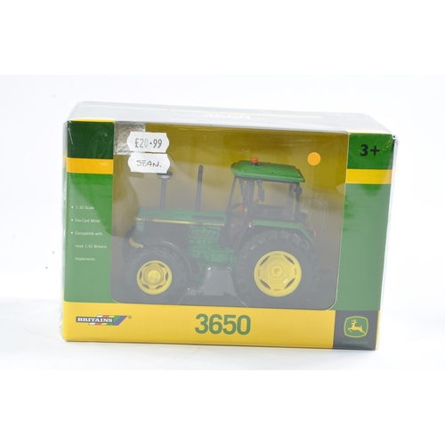 61 - Britains Farm 1/32 issue comprising John Deere 3650 Tractor. Excellent, secure in box and not previo... 