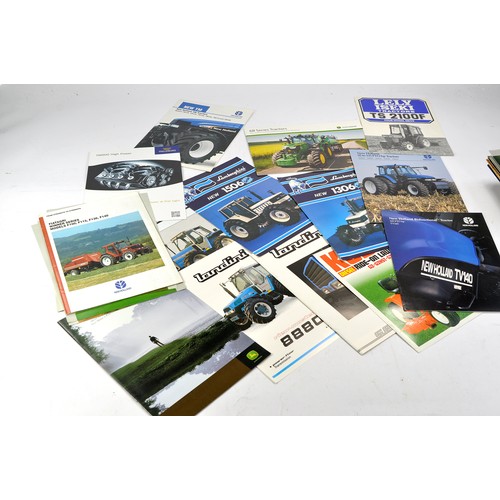 462 - Tractor and Machinery Literature comprising sales brochures and leaflets from Landini, Lamborghini, ... 