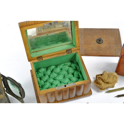 1599 - A very interesting assortment of vintage items comprising Parker Gun Cleaning Kit with box and some ... 