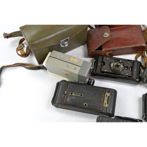 1601 - A variety of old issue vintage Cameras and related equipment including Kodak, Leicina etc.