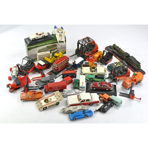 503 - Assorted Diecast, mostly with wear comprising Forklifts, trucks and other construction issues plus o... 