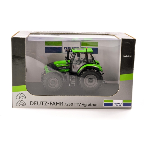 86 - Universal Hobbies 1/32 Farm Model issue comprising Deutz Fahr Agrotron 7250 TTV Tractor. Excellent a... 