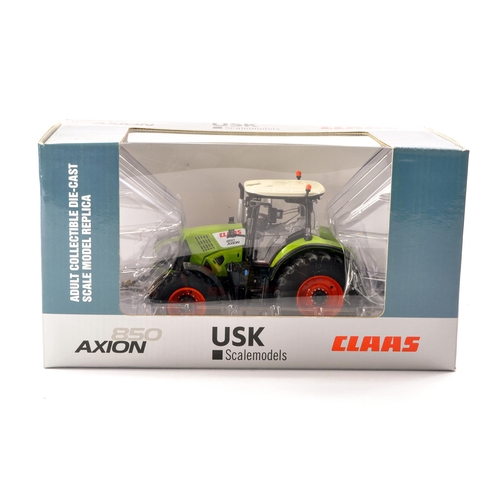 91 - USK Scale Models 1/32 Farm Model issue comprising Claas Axion 850 Tractor. Excellent and secured in ... 