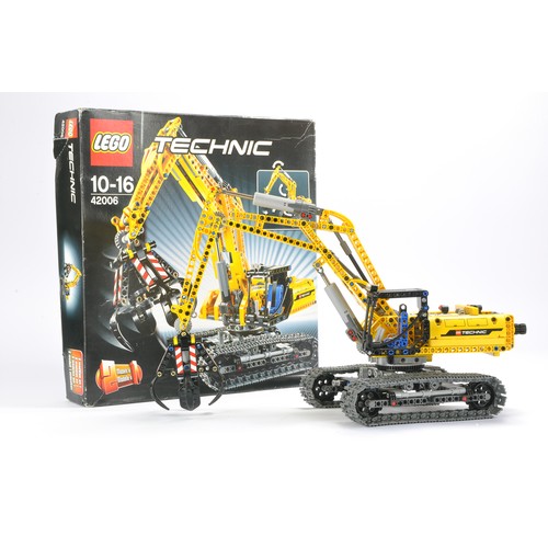 139 - Lego Technic comprising set no. 42006 Excavator. Set is built but complete with original packaging.