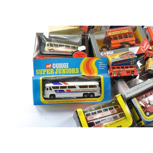 479 - A mixed group of modern and vintage commercial diecast from Corgi, Dinky, Matchbox, Lledo to include... 