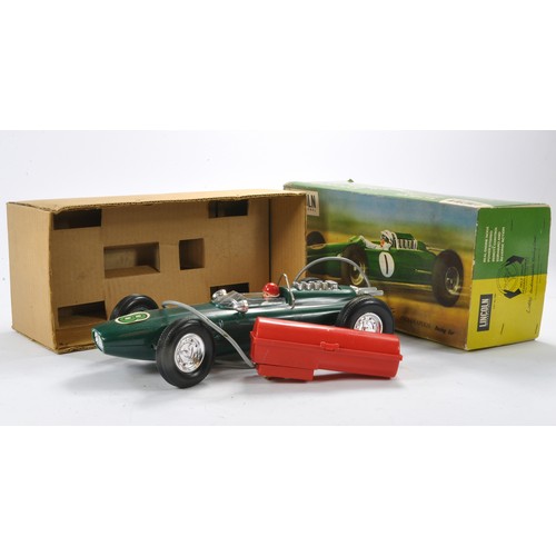 541 - Lincoln International Large Scale Battery Operated Lotus Racing Car. Untested but looks very good in... 