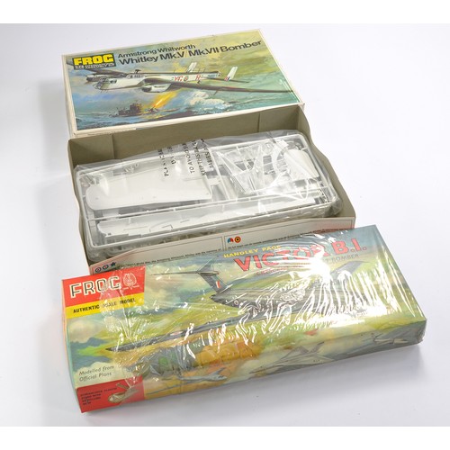 43 - Plastic Model Kits comprising early issue FROG to include Armstrong Whitworth Whitley Bomber and Han... 