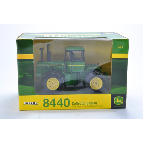 125 - Farm model interest comprising Ertl 1/32 John Deere 8440 Tractor  - Collector Edition. Looks to be e... 