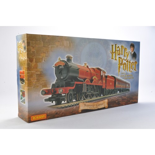 246 - Model Railway Comprising Hornby No. R1033 Hogwarts Express Electric Train. Looks To Be Excellent And... 