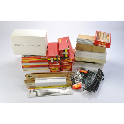 274 - A comprehensive group of Model Railway accessories, scenic and ancillary items from mostly Hornby. M... 