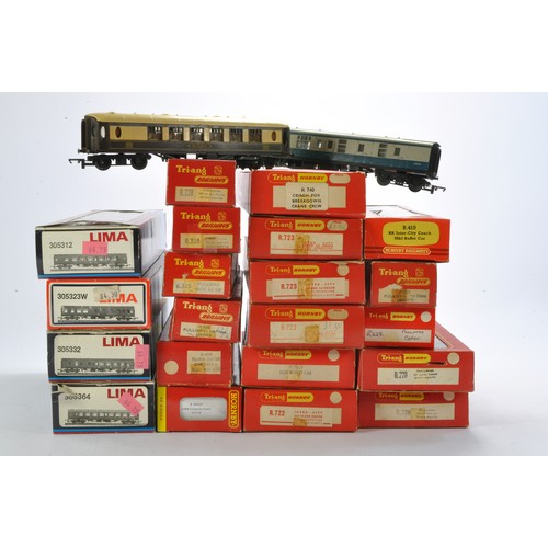 278 - Twenty Three Model Railway Coaches from mostly Hornby, Triang but also includes Lima. Some Pullman's... 