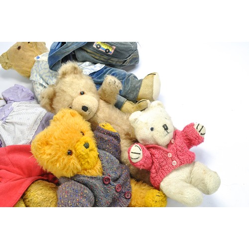 487 - Collection of Vintage Bears with moderate to significant wear.