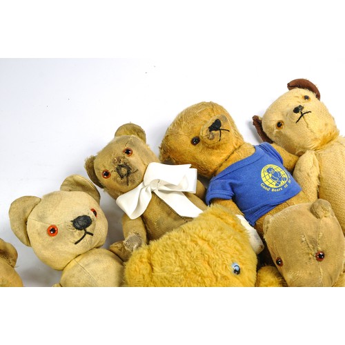 488 - Collection of Vintage Bears in fair to good condition.