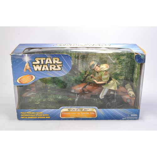 584 - Hasbro Star Wars Power of the Jedi Speeder Bike with Princess Leia. Looks to be complete with origin... 