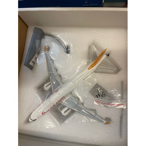 304 - Diecast model aircraft comprising the following issues. 1) Inflight 200 1/200 Airbus A340  - 300 in ... 