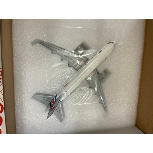 307 - Diecast model aircraft comprising the following issues. 1) Gemini 200 1/200 Boeing 737 Max 8 in the ... 