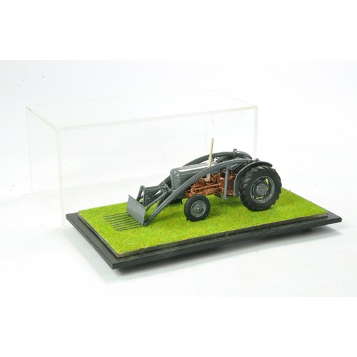 64 - Cenfyn Davies / Dads Tractors hand built Scaledown 1/32 farm issue comprising Ferguson 35 Grey and G... 