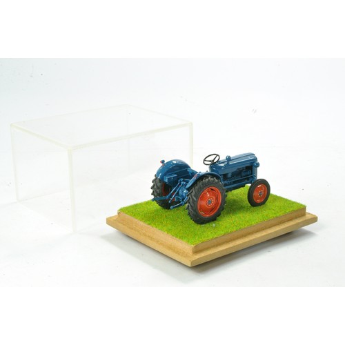 67 - Cenfyn Davies hand built Scaledown 1/32 farm issue comprising Fordson Dexta Tractor. Looks to be exc... 