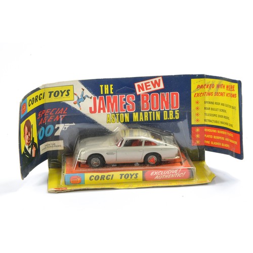 400 - Corgi No. 270 James Bond 007 Aston Martin DB5. Generally excellent with very little sign of wear, th... 