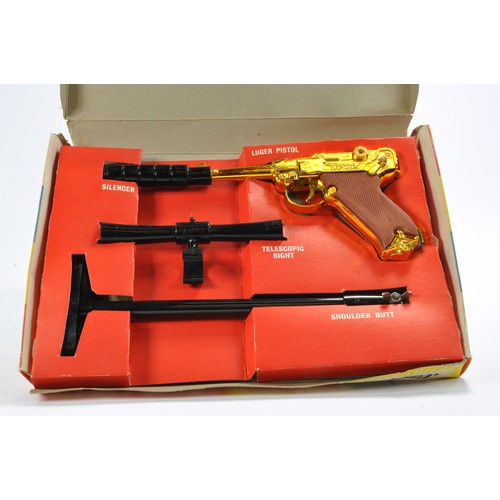 411 - Crescent Secret Agent Golden Sniper Presentation Set. Complete as shown and looks to be very good to... 