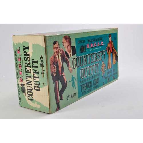 418 - Marx 1966 Official The Man From UNCLE Counterspy Outfit, size 9-10. Factory Sealed hence excellent i... 