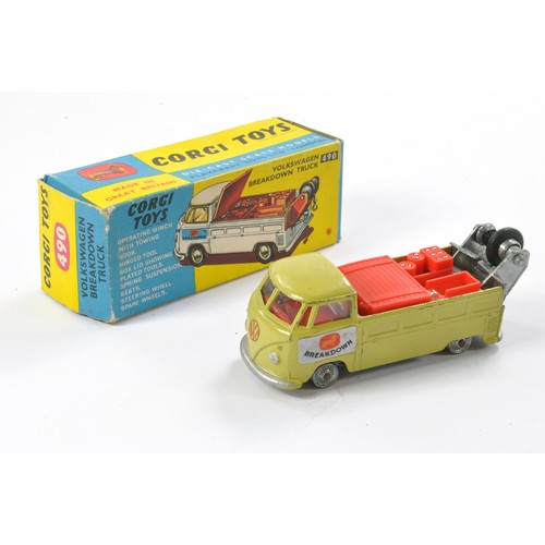 522 - Corgi No. 490 Volkswagen Breakdown Truck. Good, but missing tyres, some notable marks in good box.