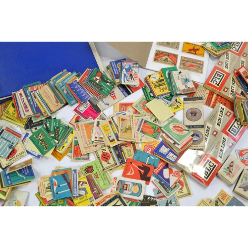 219 - A very large collection of Matchbox Labels of international interest to include many from Eastern Eu... 