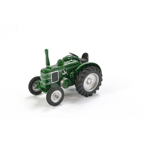 38 - CTF (Collectable Toys Factory) 1/32 Field Marshall Series 3 Tractor. Looks to be without fault in or... 