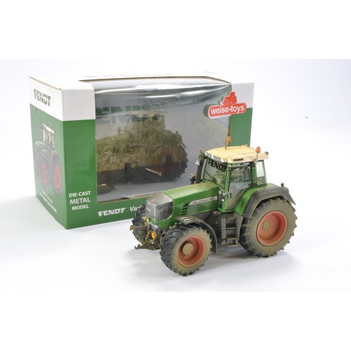 84 - Weise Toys 1/32 Fendt 926 TMS Tractor. Weathered. Looks to be excellent, has been displayed, comes w... 