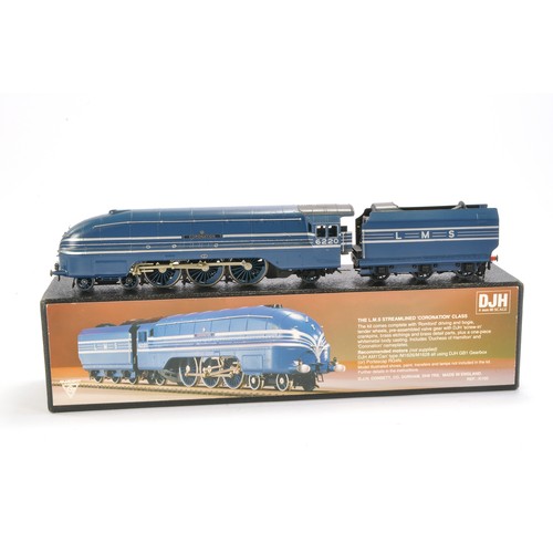 344 - Model Railway Issue comprising DJH The L.M.S Streamlined Blue Coronation Class Locomotive. Kit has b... 