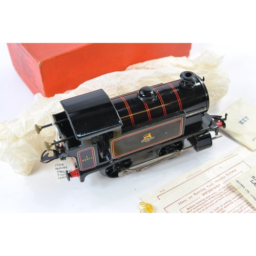 352B - Hornby O Gauge No. 40 Tank Locomotive. Wonderfully preserved model as shown, with original packaging... 