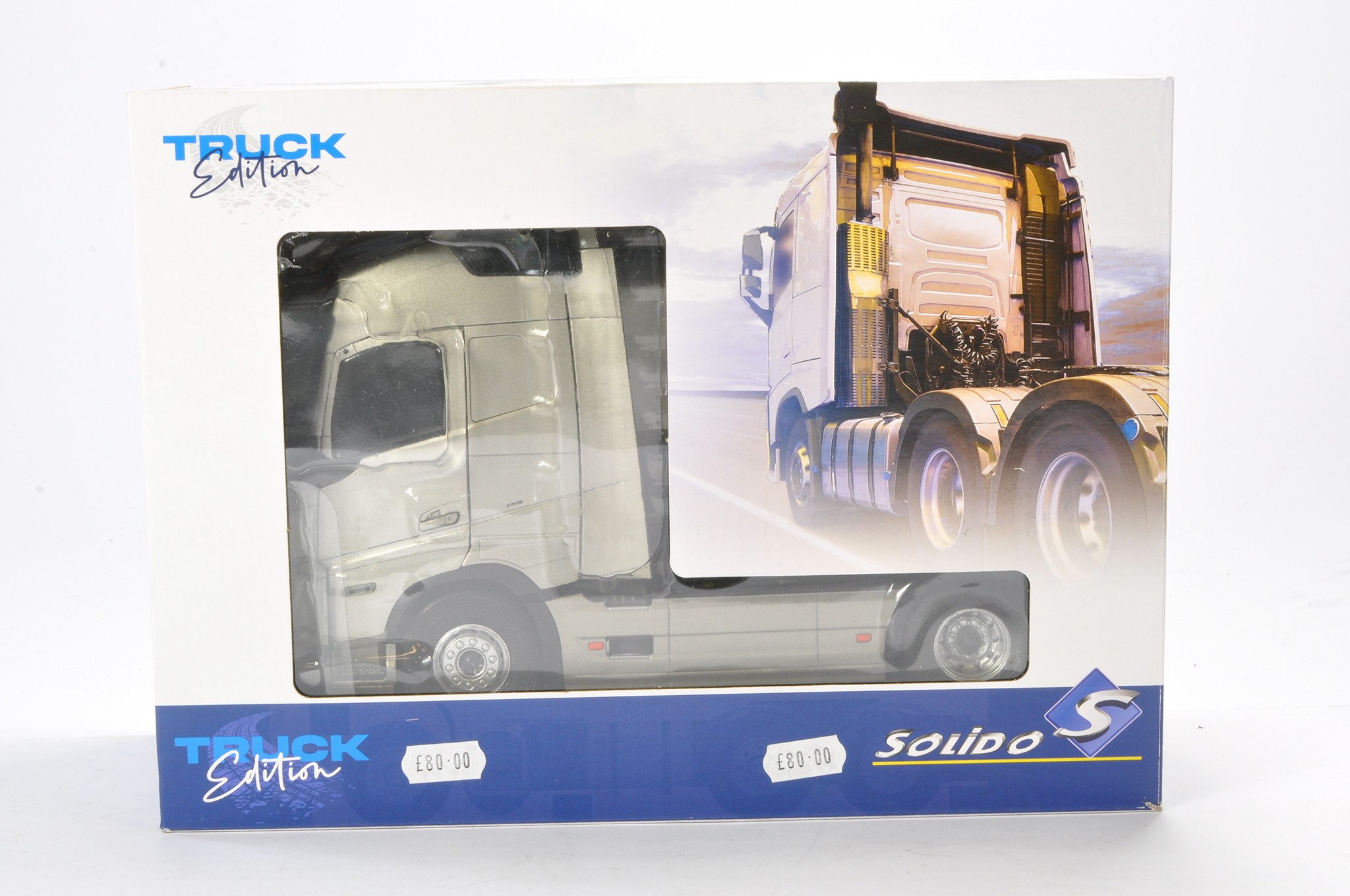 Solido 1 24 diecast model truck issue comprising Volvo FH Globetrotter XL. Excellent not previously