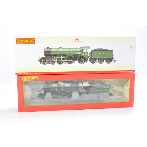108 - Model Railway comprising Hornby R2920 LNER 4-6-0 Class B17/1 'Sandringham', appears excellent with l... 