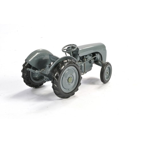 143 - Airfix Vintage Plastic Ferguson Tractor. Assembled model is complete and generally very good albeit ... 