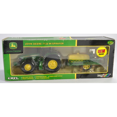 61 - Britains (2005) 1/32 Farm Model Issue comprising No. 15309 John Deere 7720 Tractor and Trailed Spray... 