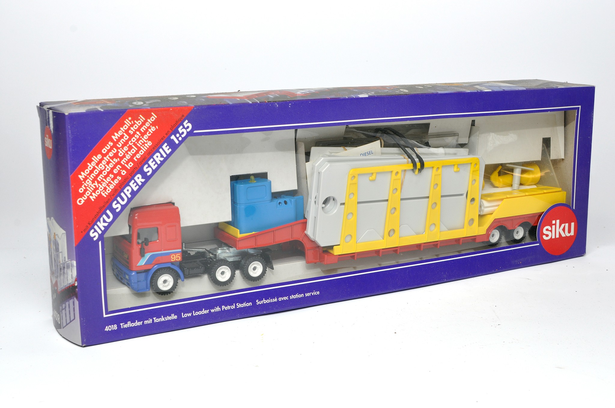 Siku 1/55 diecast model construction issue comprising No