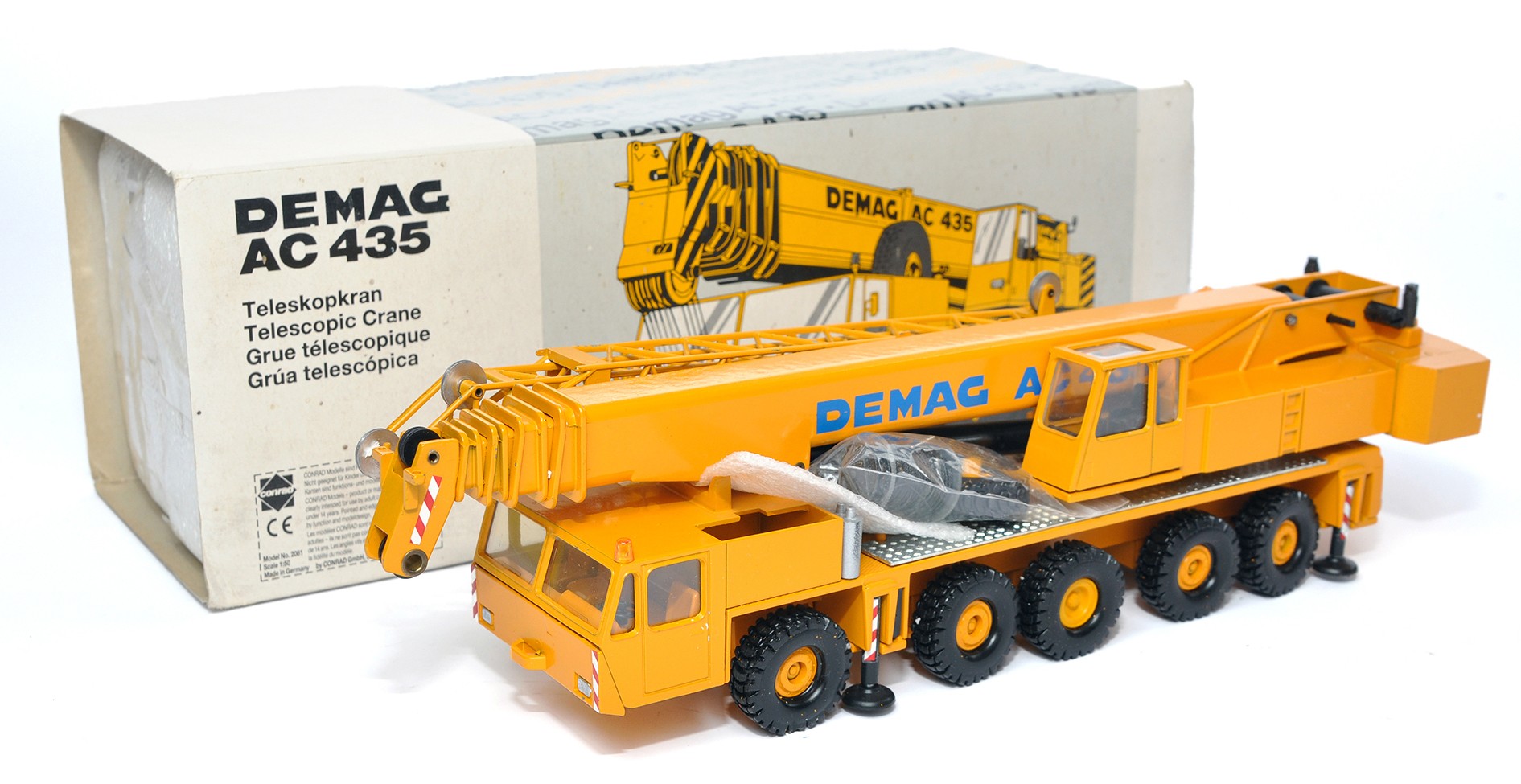 コンラート製 DEMAG クレーン 1/50 ミニチュアおまけ付き コンラート製