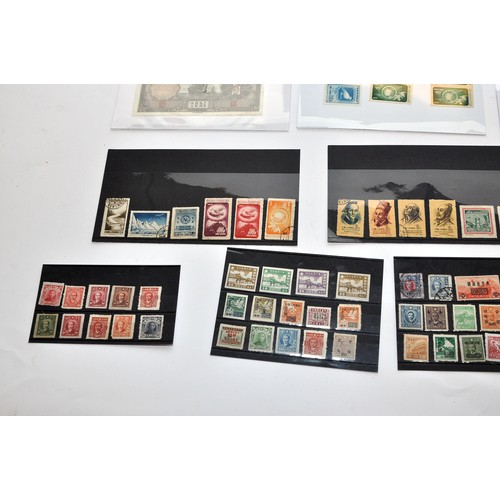 235 - Stamps (China) comprising a selection of Mint and Used Chinese issues and blocks (the odd error) dat... 