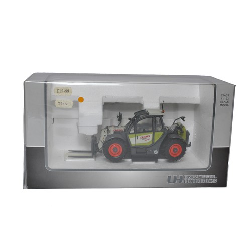 110 - Universal Hobbies 1/32 diecast farm model issue comprising Claas Scorpian Telehandler. Excellent and... 