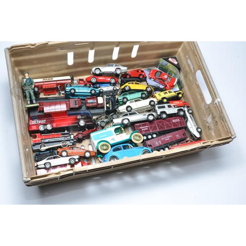 185 - A tray of loose diecast models, to include various makers and scales. Includes Corgi with some James... 